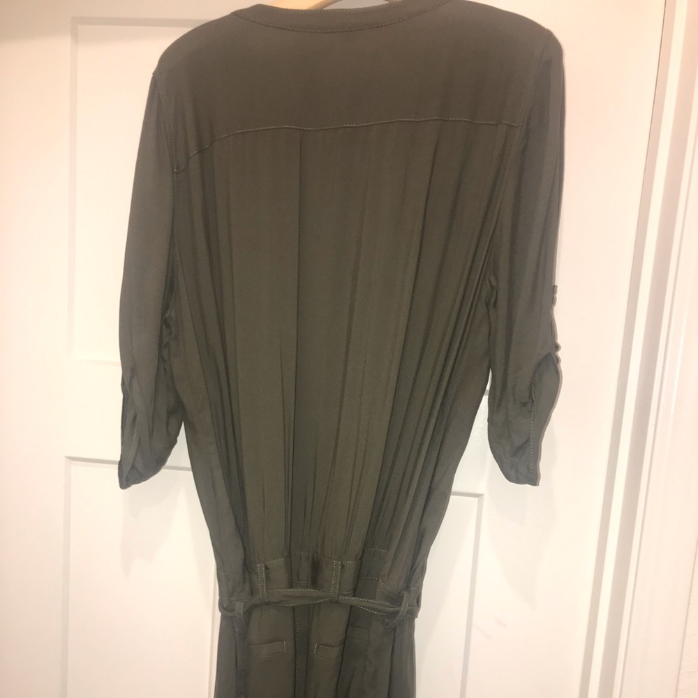 🆕 EXPRESS ROMPER - Picture 8 of 8